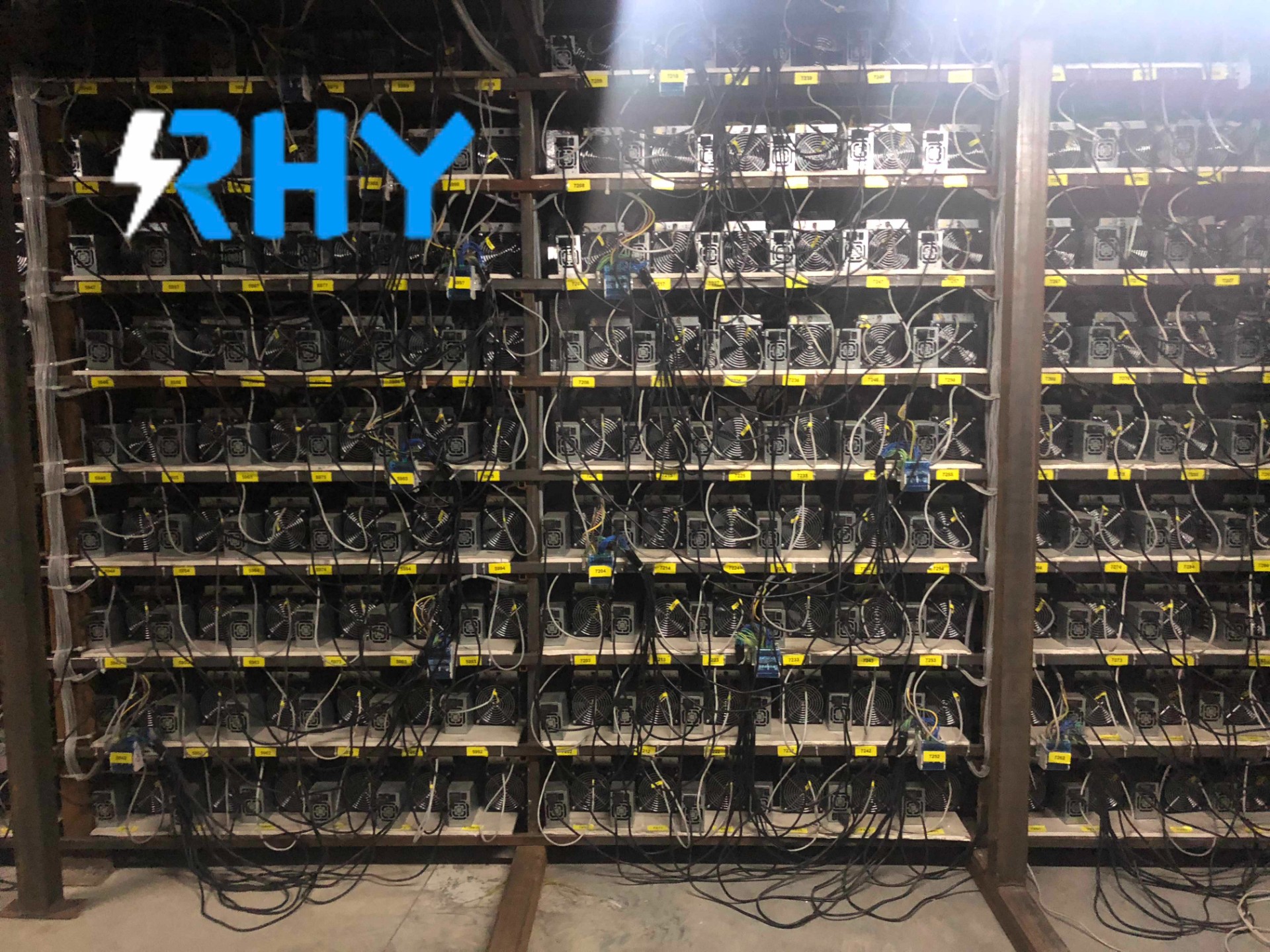  Co-op mining makes it easy to turn yourself into a mining farm owner